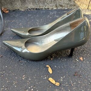 Nine West Gray 2” Heels Sz 8